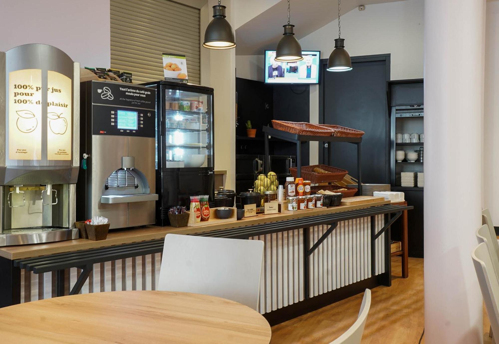 B&B Hotel Marseille Centre Vieux Port Екстериор снимка