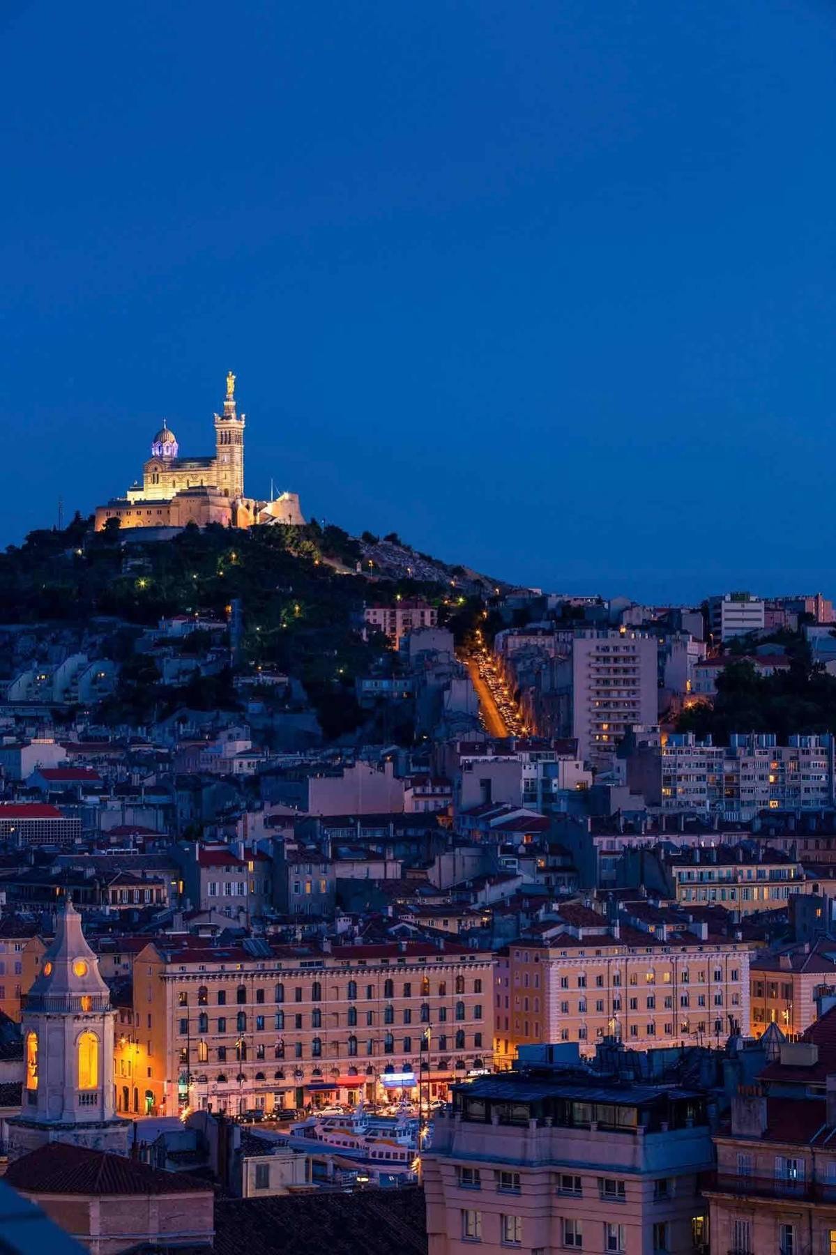 B&B Hotel Marseille Centre Vieux Port Екстериор снимка