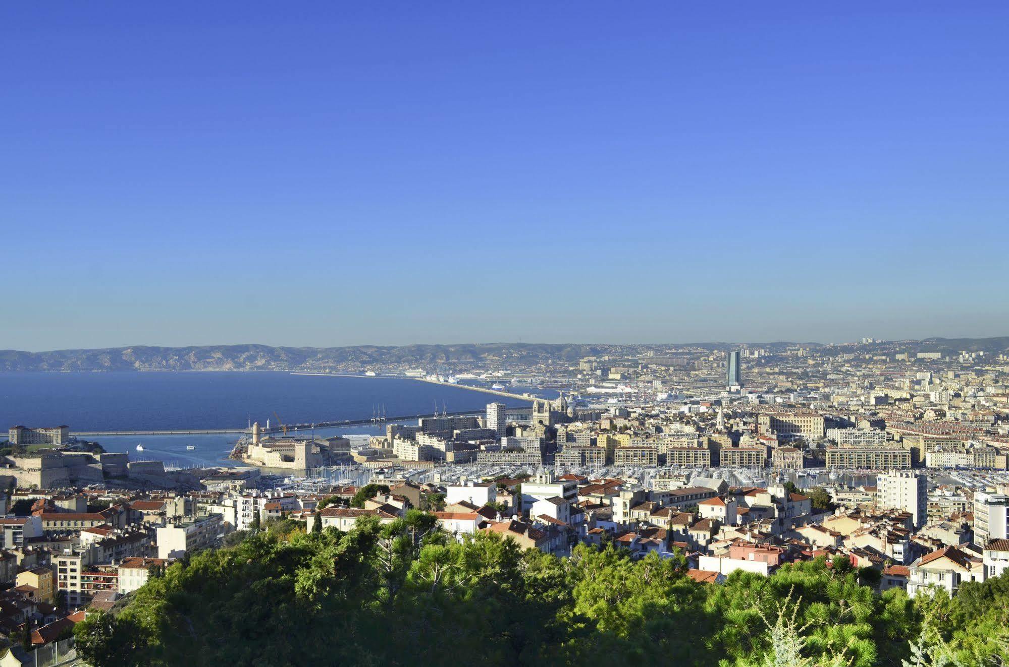 B&B Hotel Marseille Centre Vieux Port Екстериор снимка