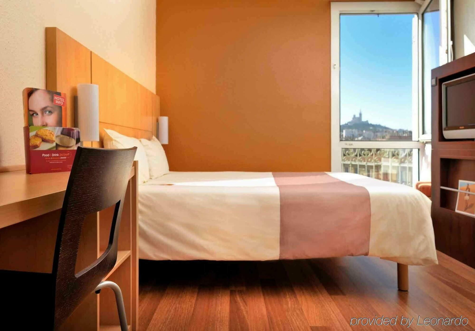 B&B Hotel Marseille Centre Vieux Port Екстериор снимка